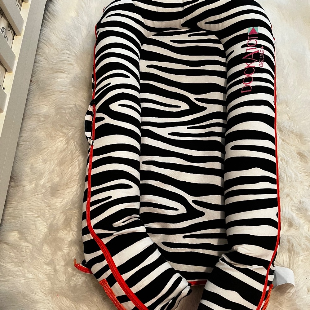 DockATot deluxe + cover